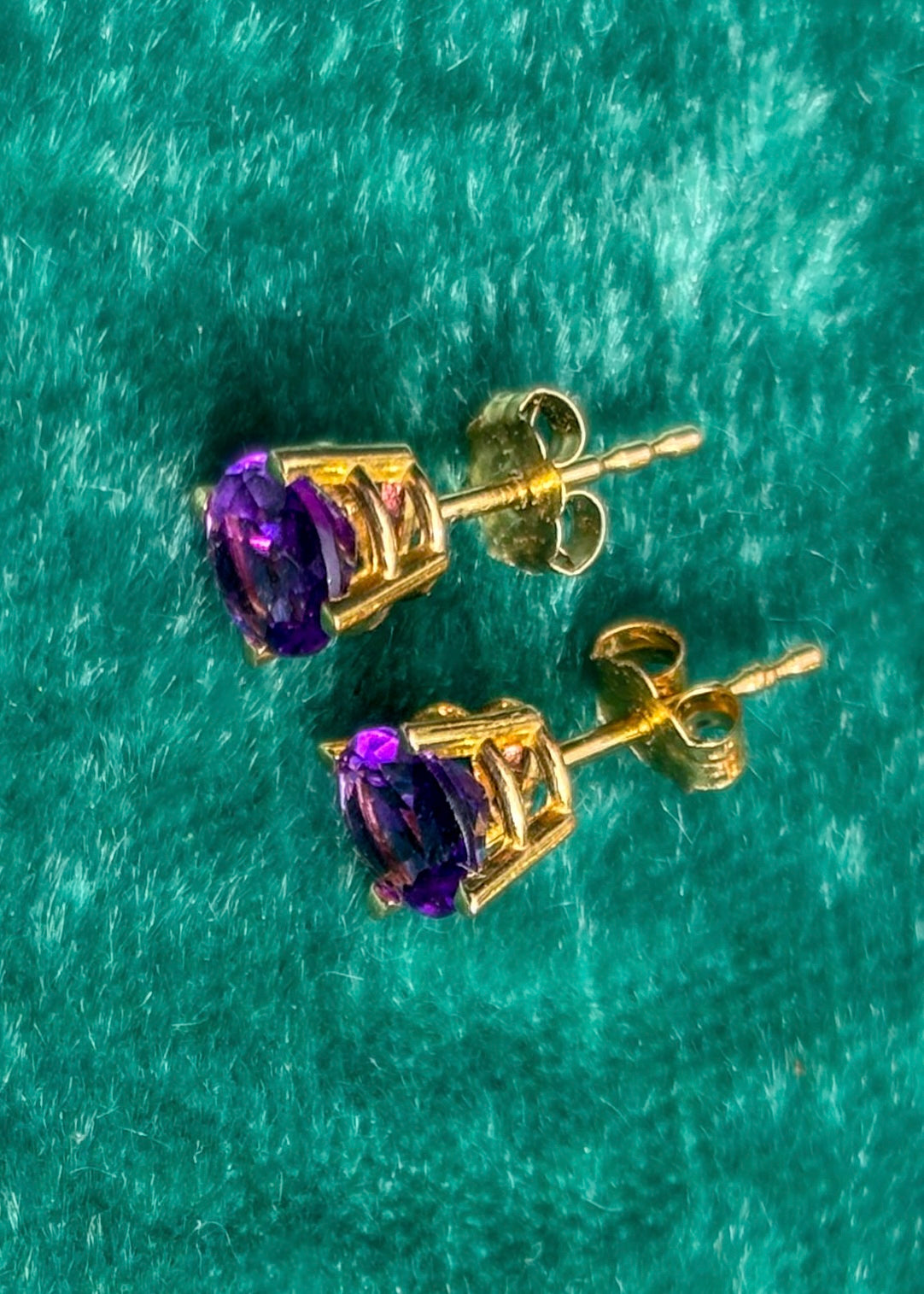 Lilac Studs