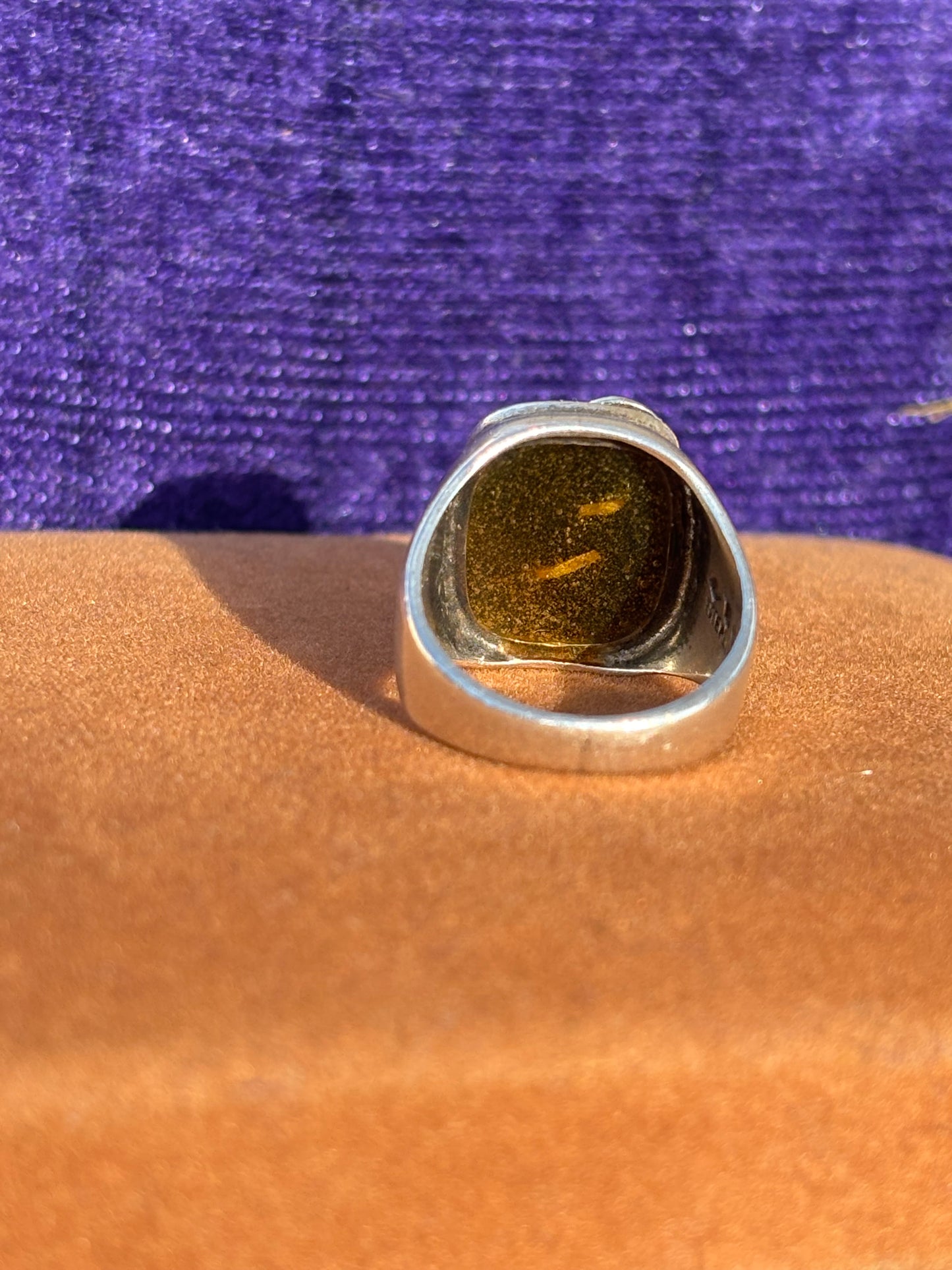 Leafy Signet Ring