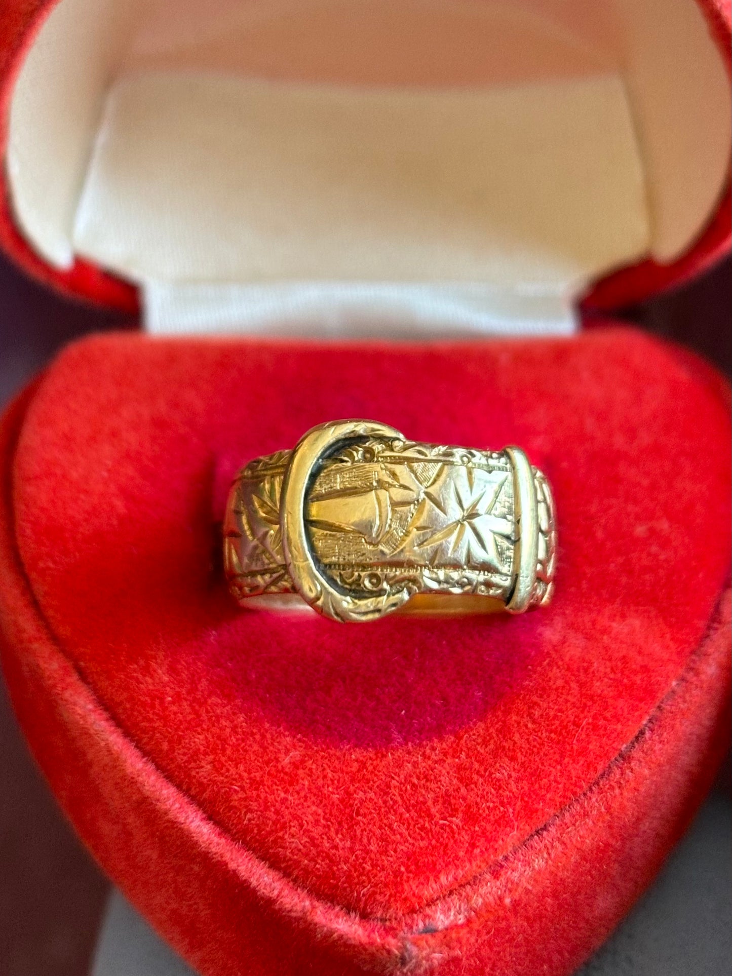 Antique 18K Buckle Ring