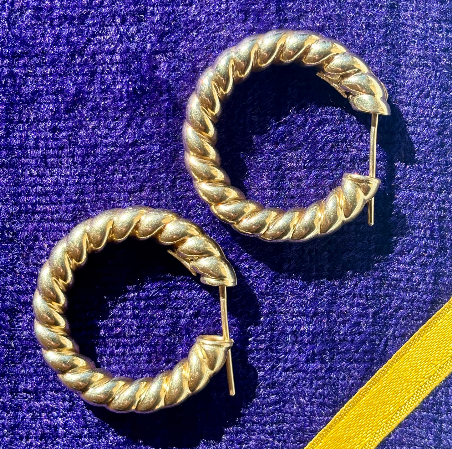 The Fusilli Hoop