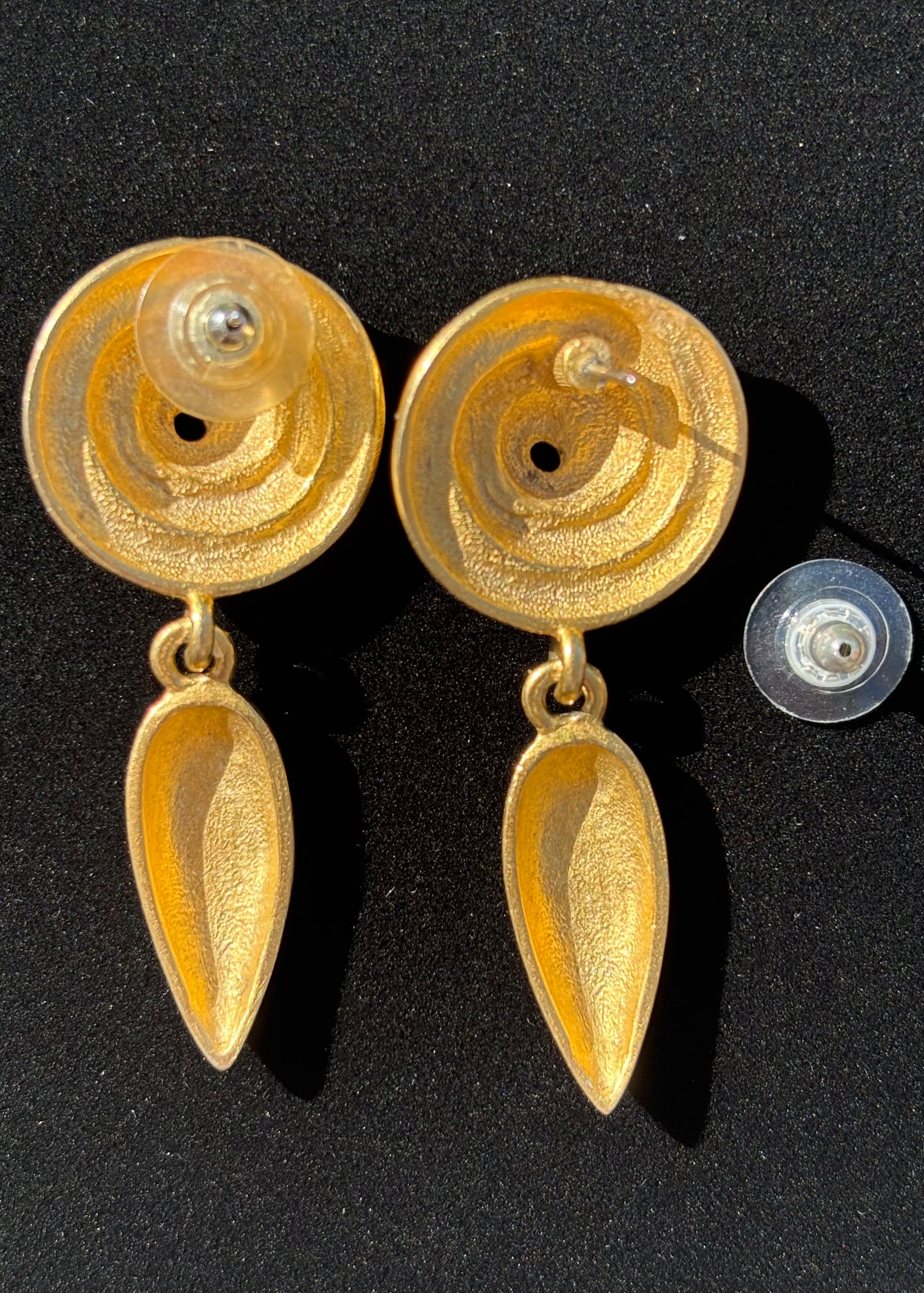 Spiral Drops