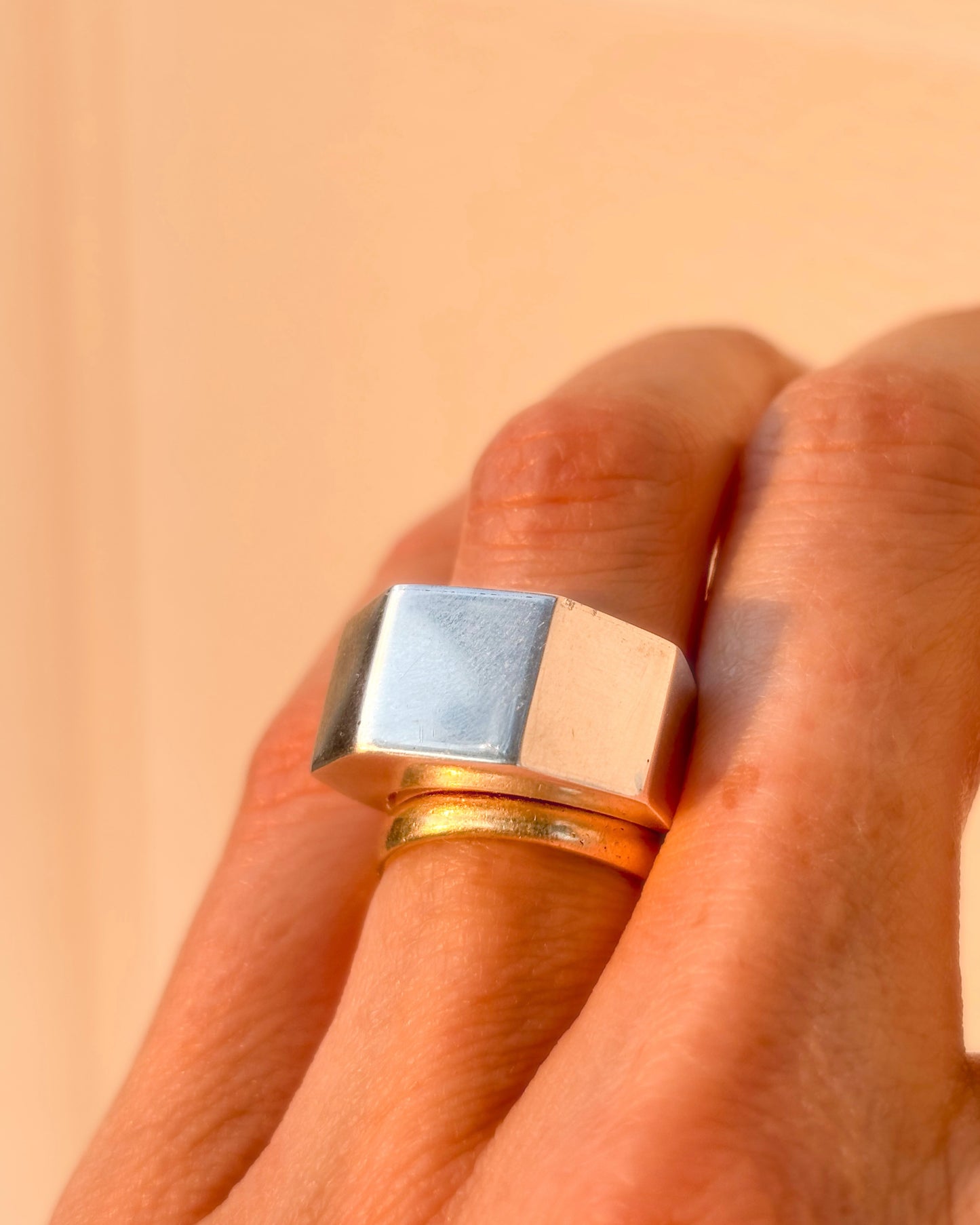 The Venn Diagram Ring