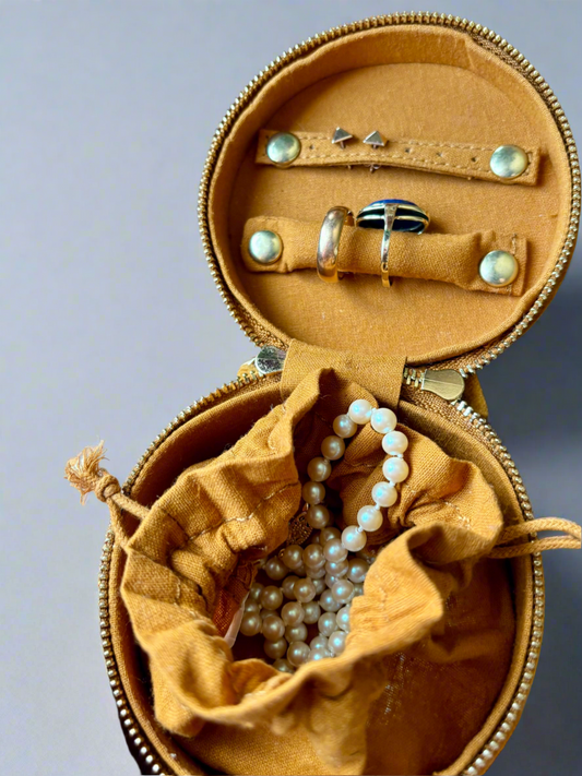 Sézane Travel Case