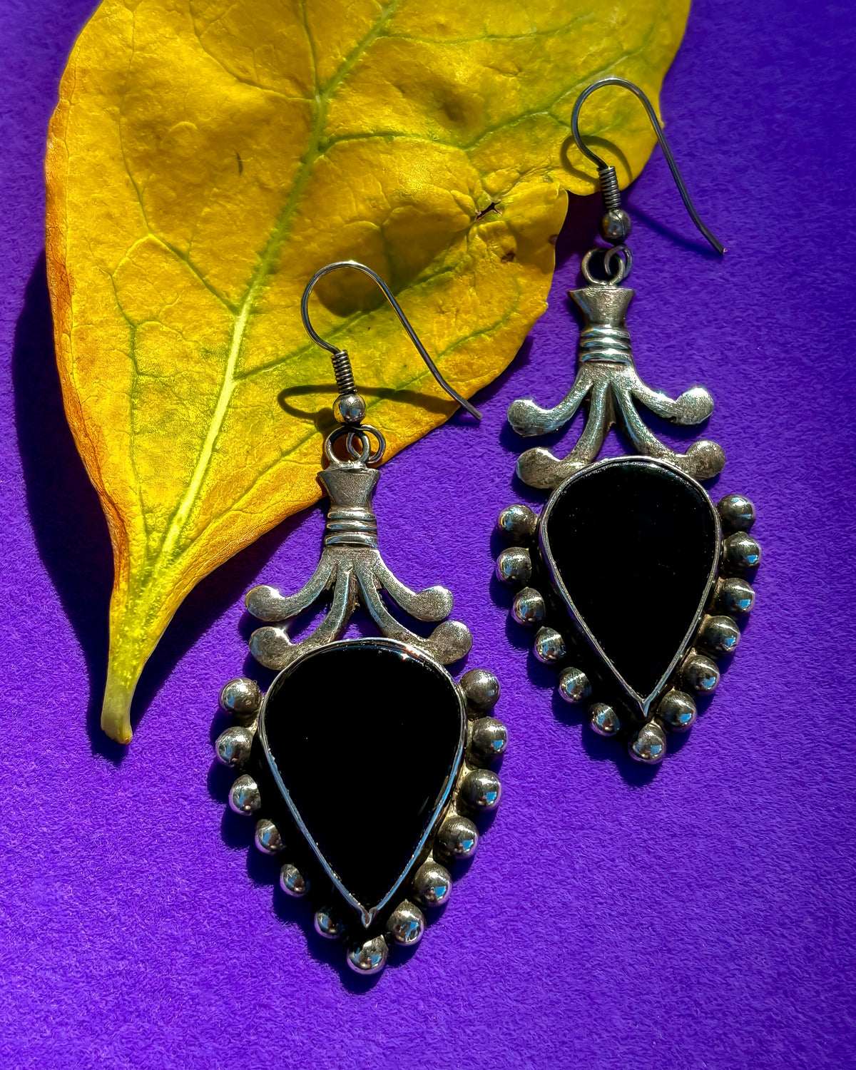 Glossy Onyx Drops