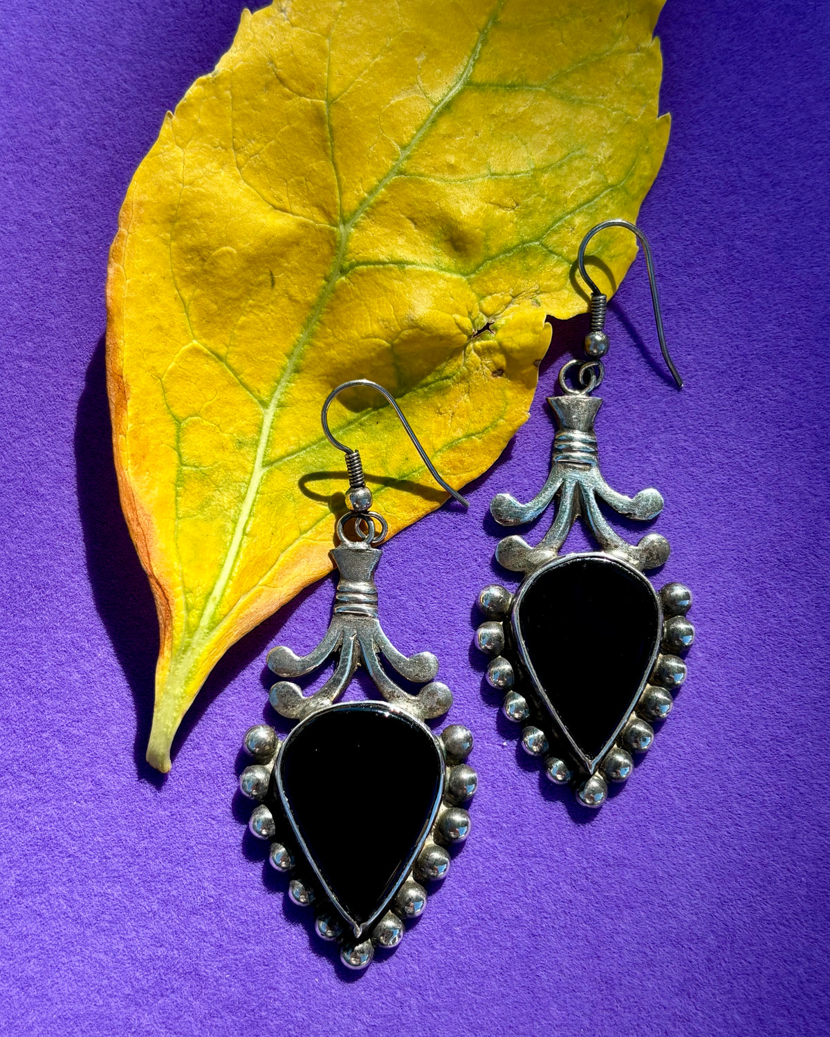 Glossy Onyx Drops