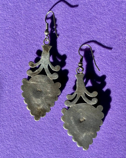 Glossy Onyx Drops