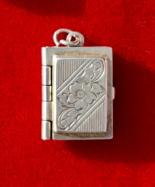 Book Lovers Charm