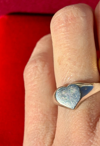 Silver Heart Signet