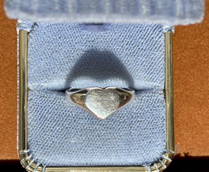 Sweetheart Signet