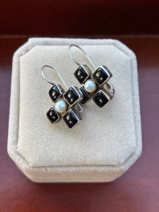 Onyx & Pearl Drops